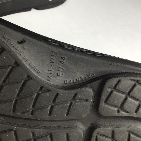 OOFOS OOahh Slide Sandals in Black Size 13. - Picture 10 of 10